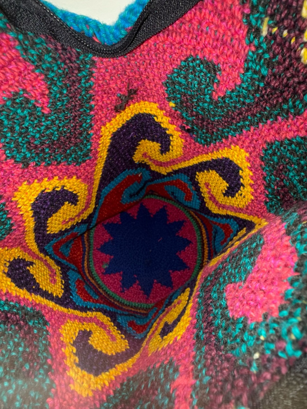 Vintage Authentic Columbian Mochila Crochet Shoulder Bag Boho Geometric Tapestry - Picture 4 of 7